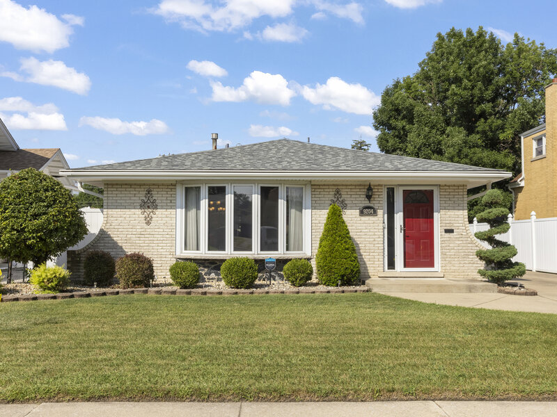 9204 Parkside Avenue Oak Lawn IL 60453