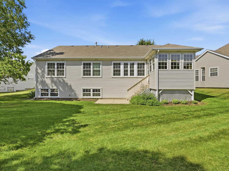 210 Stillwater Court Oswego IL 60543