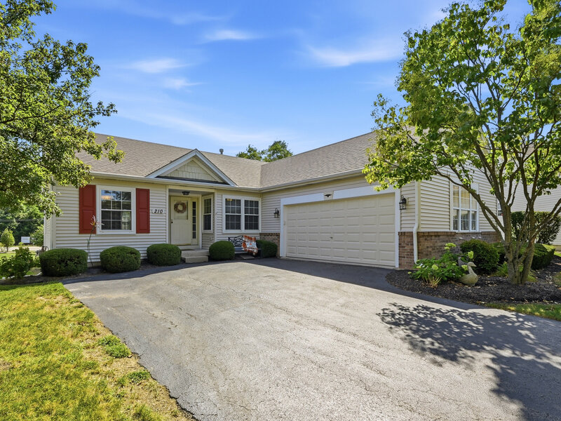 210 Stillwater Court Oswego IL 60543