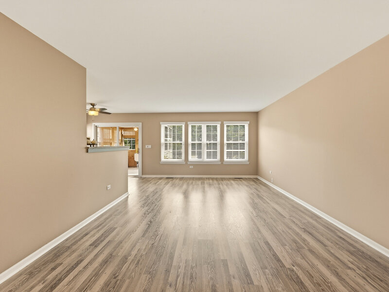 210 Stillwater Court Oswego IL 60543