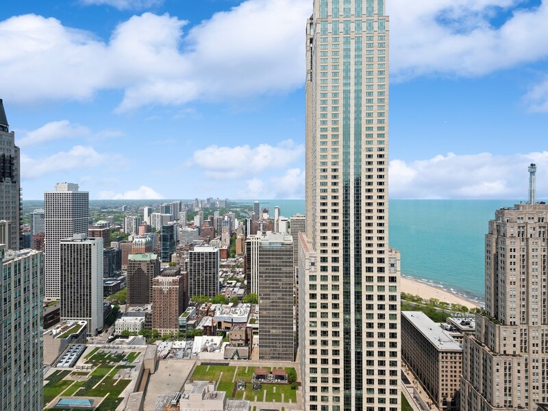 111 E Chestnut Street Chicago IL 60611