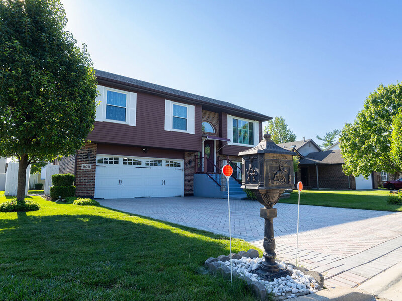 16211 Hunter Court Orland Hills IL 60487