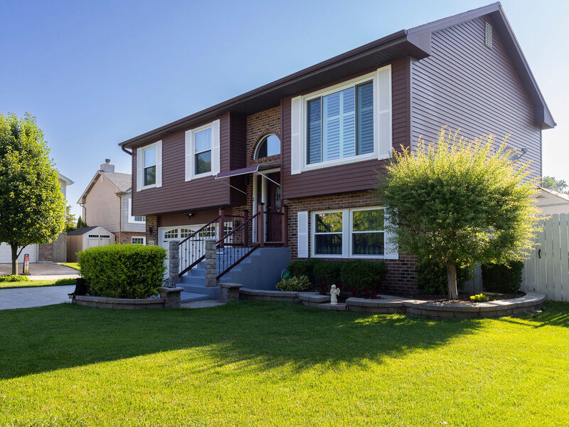 16211 Hunter Court Orland Hills IL 60487