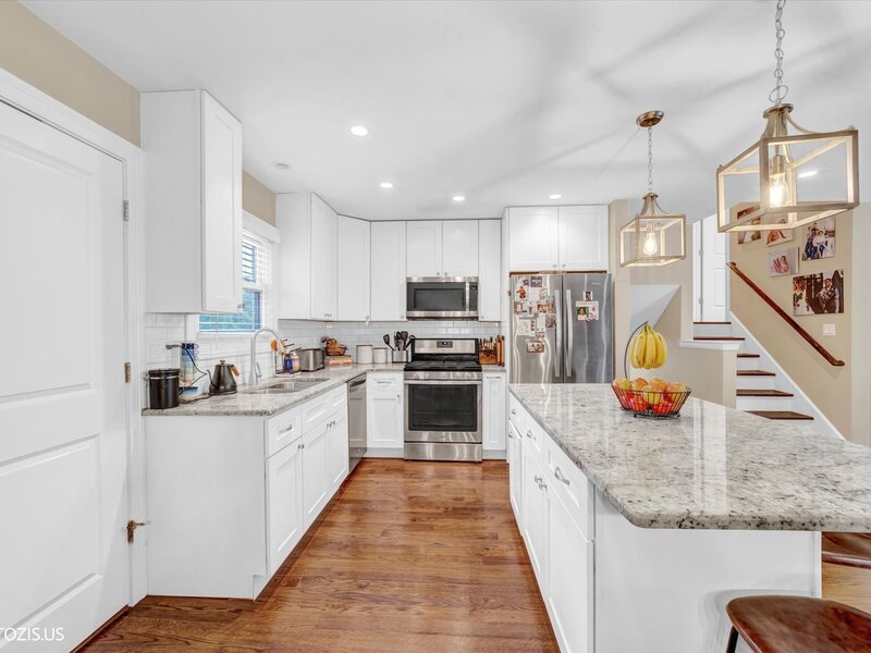 148 Jeffery Lane Des Plaines IL 60018