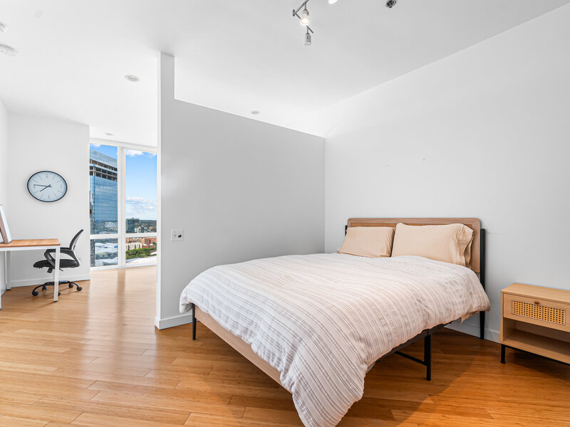 653 N Kingsbury Street Chicago IL 60654
