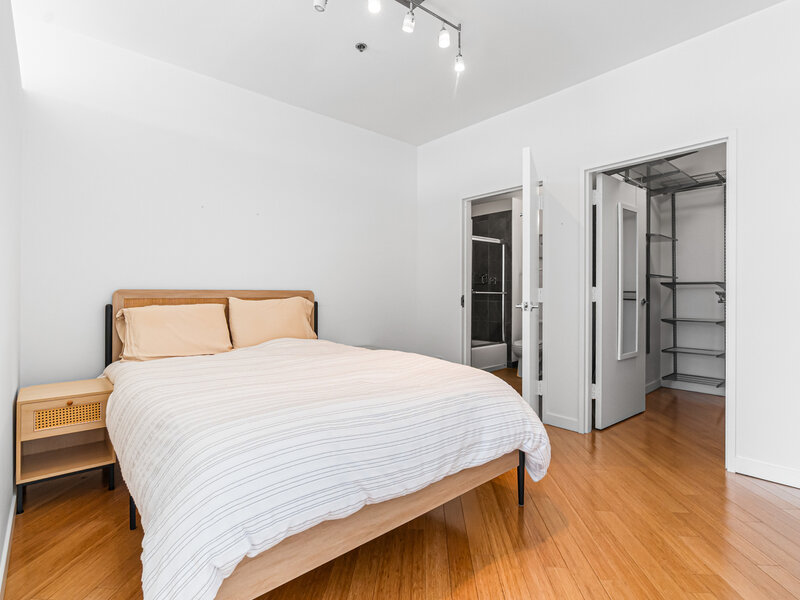 653 N Kingsbury Street Chicago IL 60654
