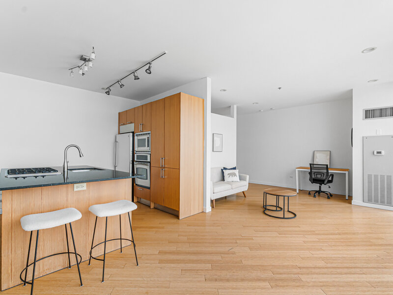 653 N Kingsbury Street Chicago IL 60654