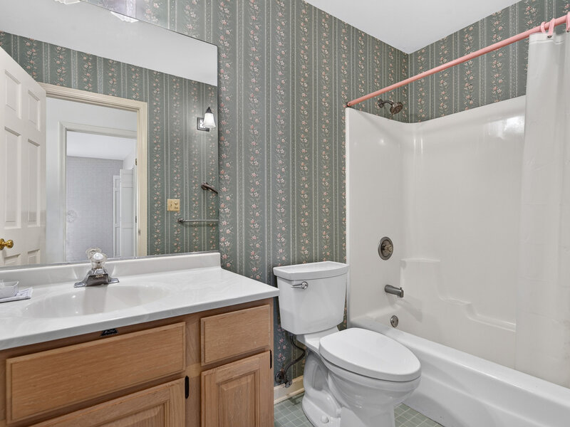 25651 W Illinois Route 60 Highway Grayslake IL 60030
