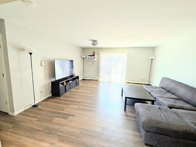 1243 Brown Street Des Plaines IL 60016