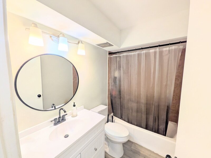 1243 Brown Street Des Plaines IL 60016