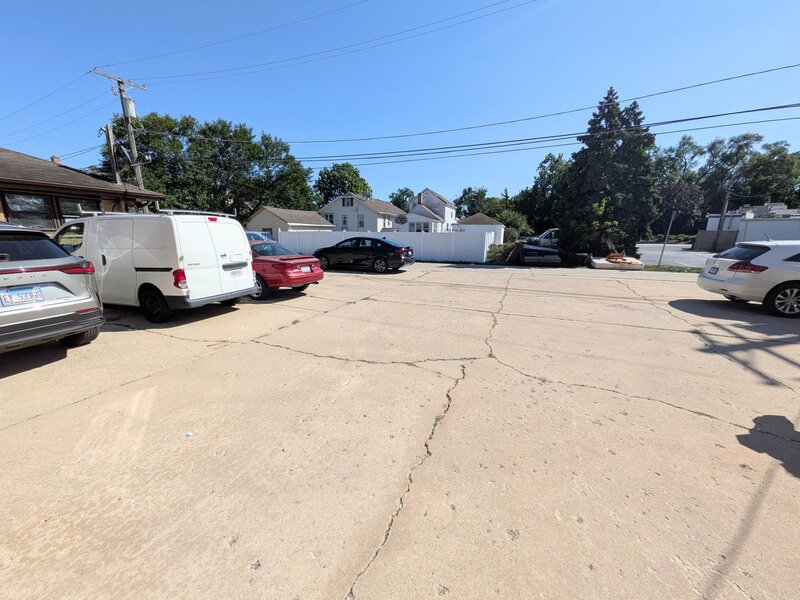 1243 Brown Street Des Plaines IL 60016