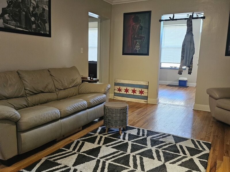 7213 S Yates Boulevard Chicago IL 60649