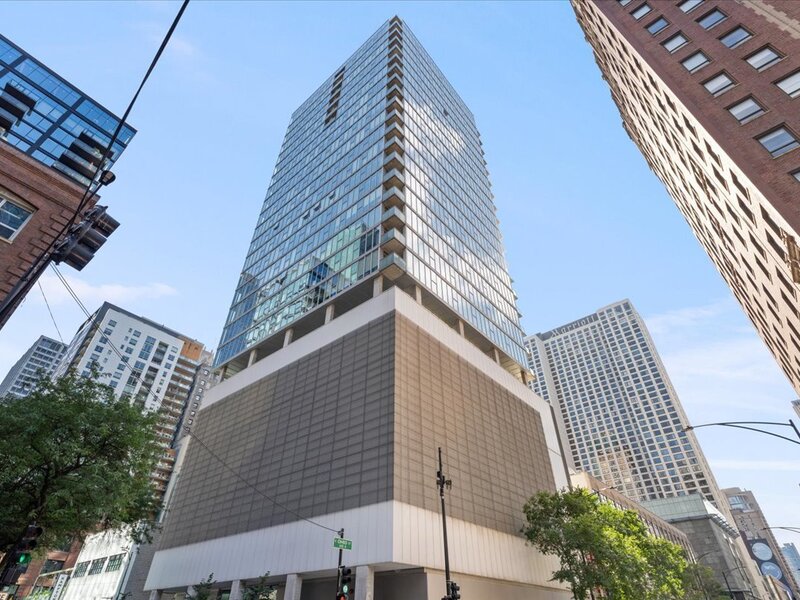 550 N Saint Clair Street Chicago IL 60611