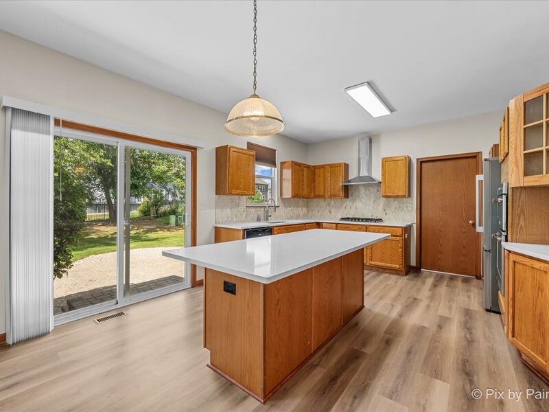 2240 Barrett Drive Algonquin IL 60102