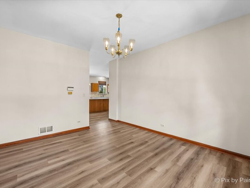 2240 Barrett Drive Algonquin IL 60102