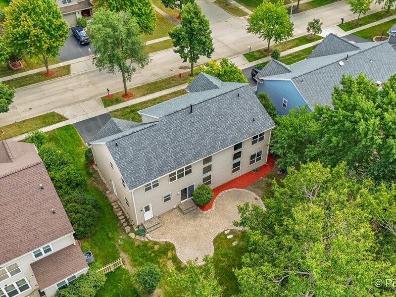2240 Barrett Drive Algonquin IL 60102