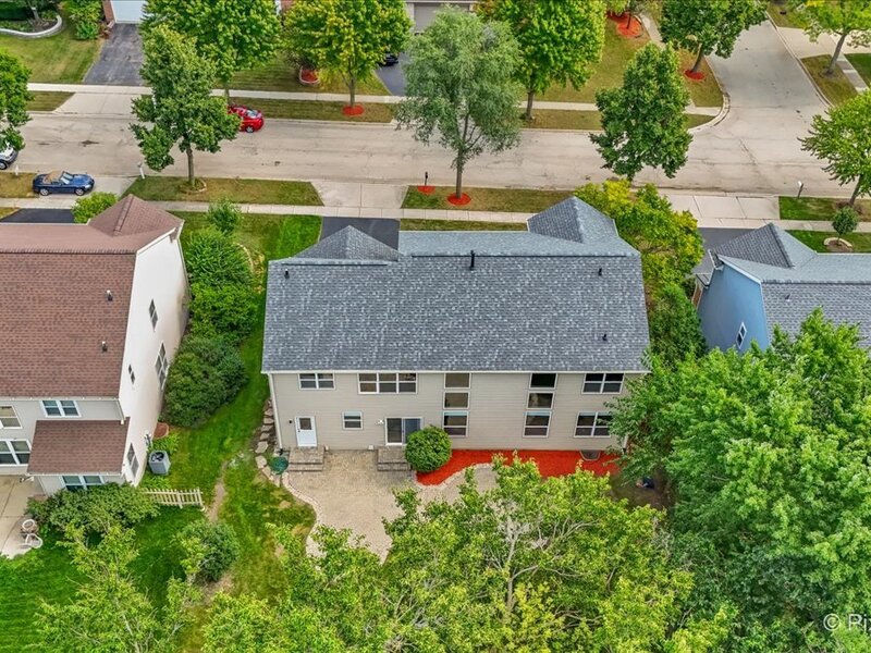 2240 Barrett Drive Algonquin IL 60102