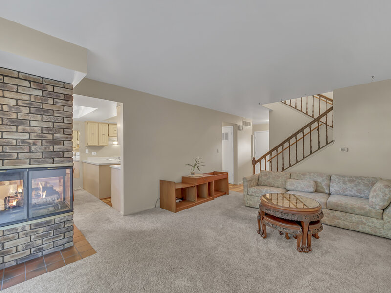 640 Burgundy Court Elk Grove Village IL 60007