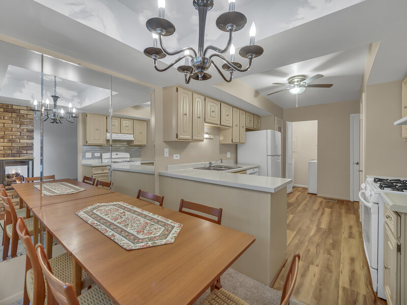 640 Burgundy Court Elk Grove Village IL 60007