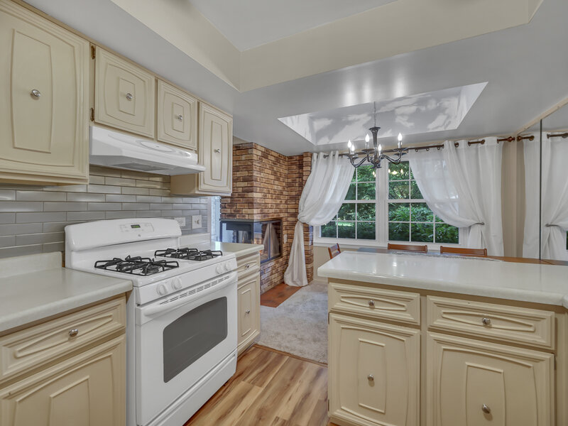640 Burgundy Court Elk Grove Village IL 60007