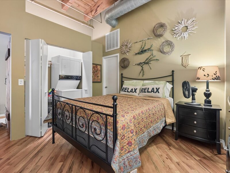 616 W Fulton Street Chicago IL 60661