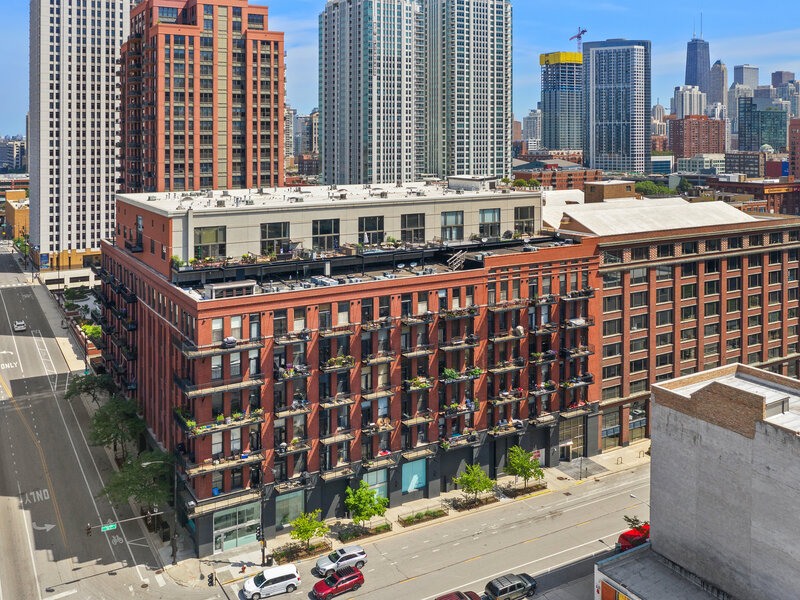 616 W Fulton Street Chicago IL 60661