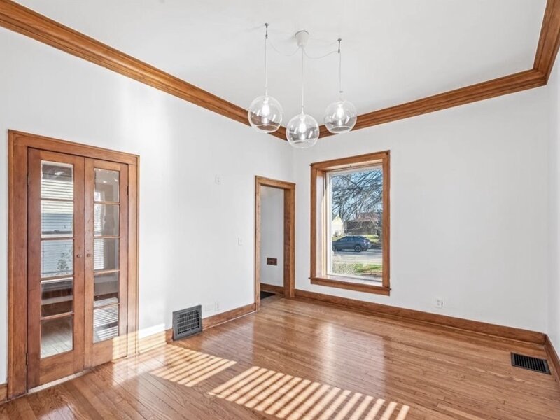 610 Mcclure Avenue Elgin IL 60123