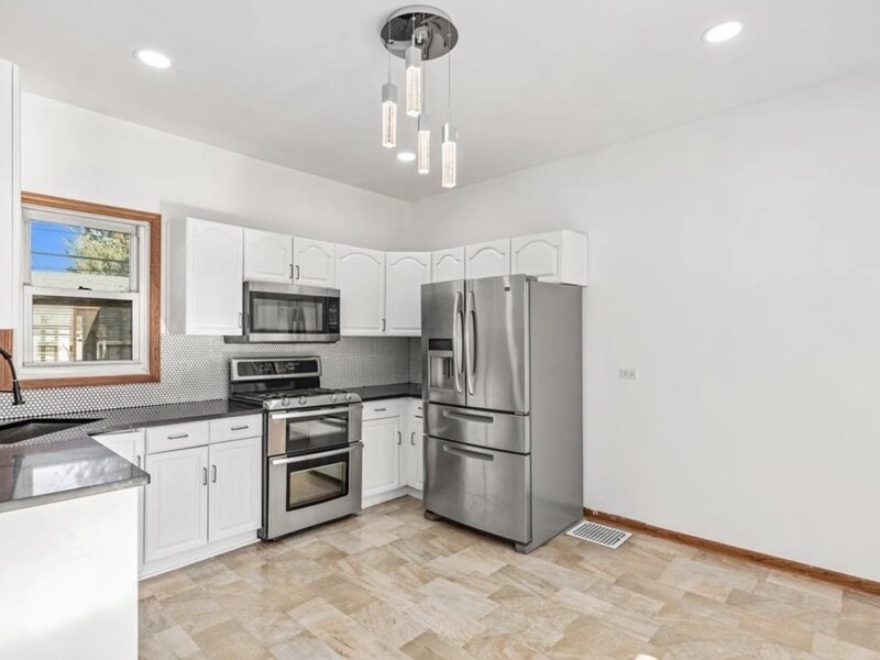 610 Mcclure Avenue Elgin IL 60123