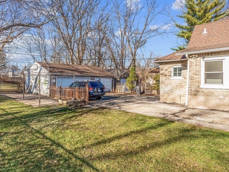 610 Mcclure Avenue Elgin IL 60123