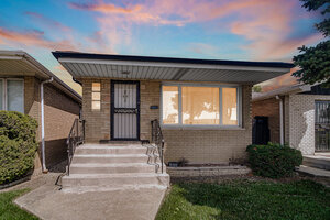 Photo of 2970 W Columbus Avenue Chicago IL 60652