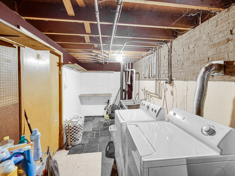 2970 W Columbus Avenue Chicago IL 60652