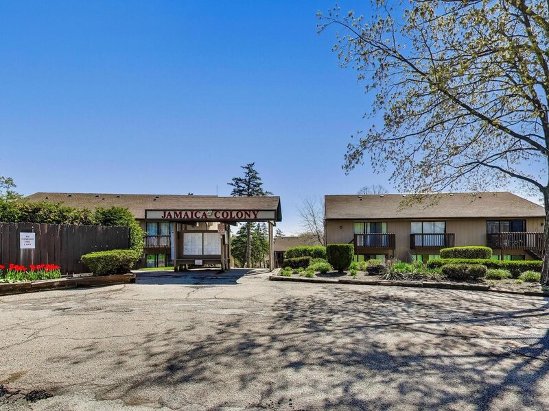 22 Jamaica Colony Fox Lake IL 60020