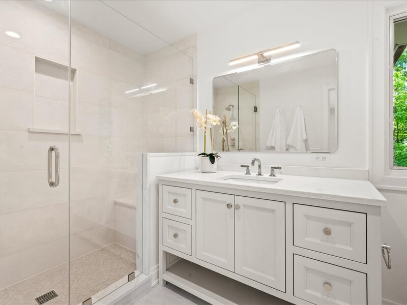 1221 Loch Lane Lake Forest IL 60045