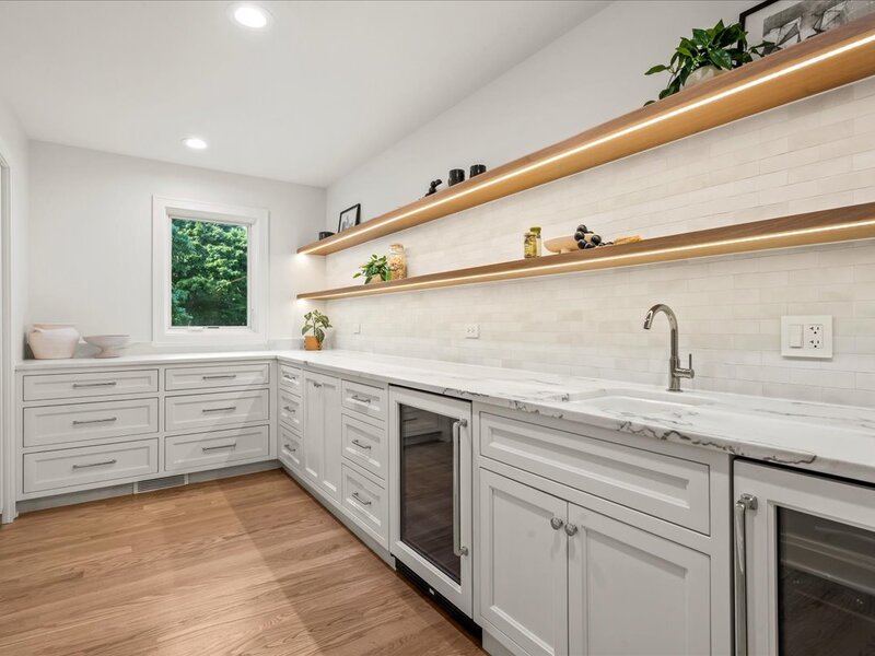 1221 Loch Lane Lake Forest IL 60045