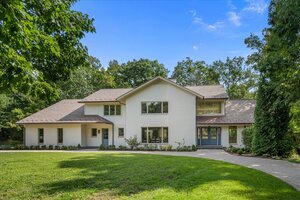 Photo of 1221 Loch Lane Lake Forest IL 60045