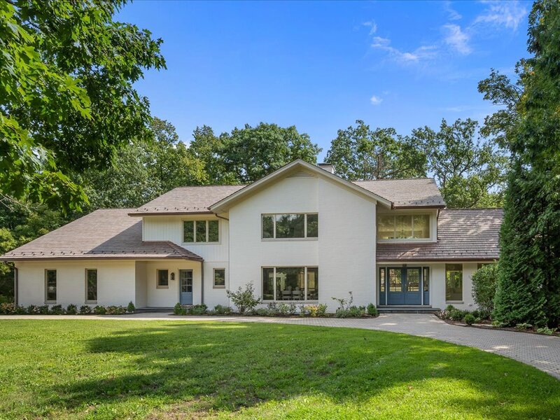 1221 Loch Lane Lake Forest IL 60045