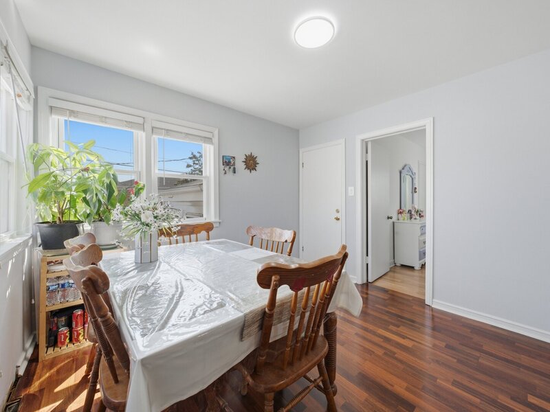 3707 W 70th Place Chicago IL 60629