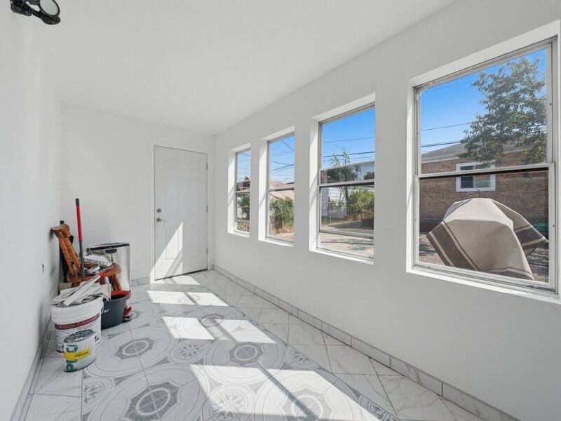 3707 W 70th Place Chicago IL 60629
