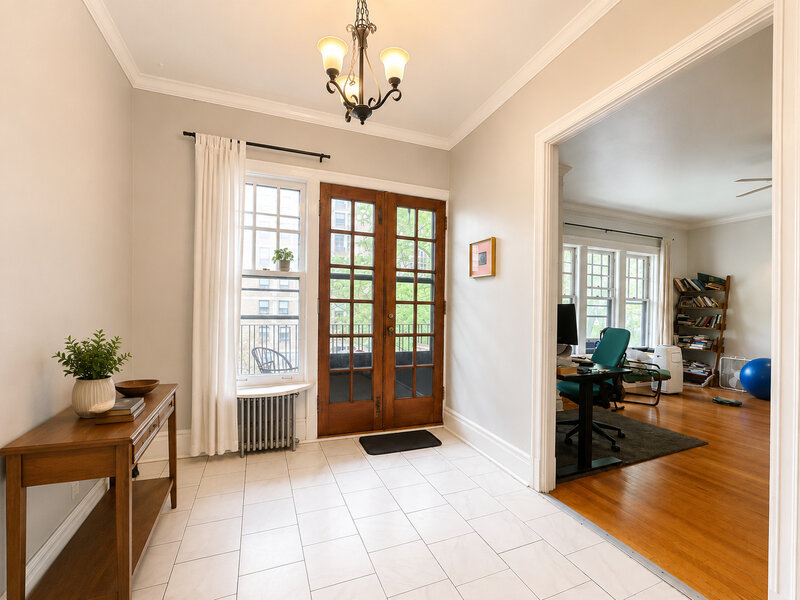 1633 E Hyde Park Boulevard Chicago IL 60615