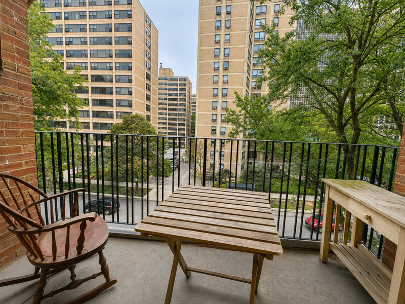 1633 E Hyde Park Boulevard Chicago IL 60615