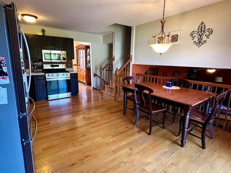 17002 Ozark Avenue Tinley Park IL 60477