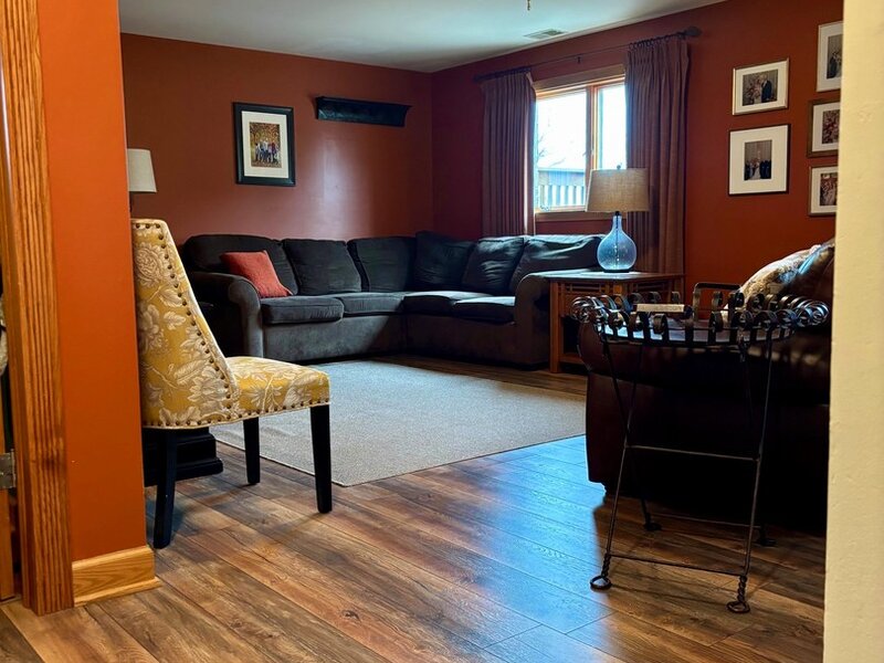 17002 Ozark Avenue Tinley Park IL 60477