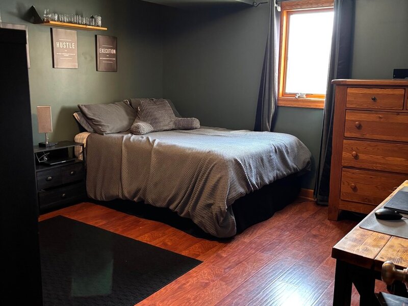 17002 Ozark Avenue Tinley Park IL 60477