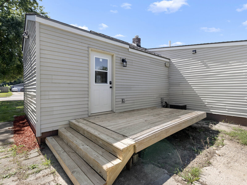 332 Gilbert Terrace Machesney Park IL 61115