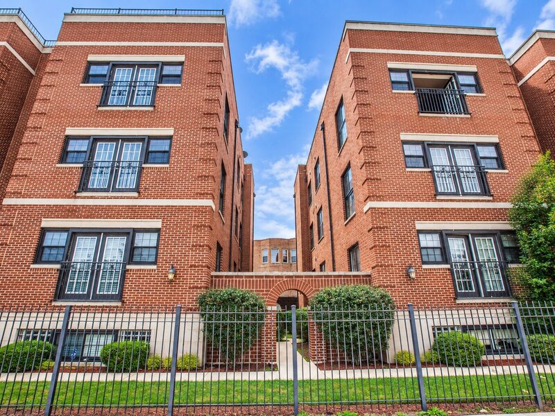 543 E 43rd Street Chicago IL 60653