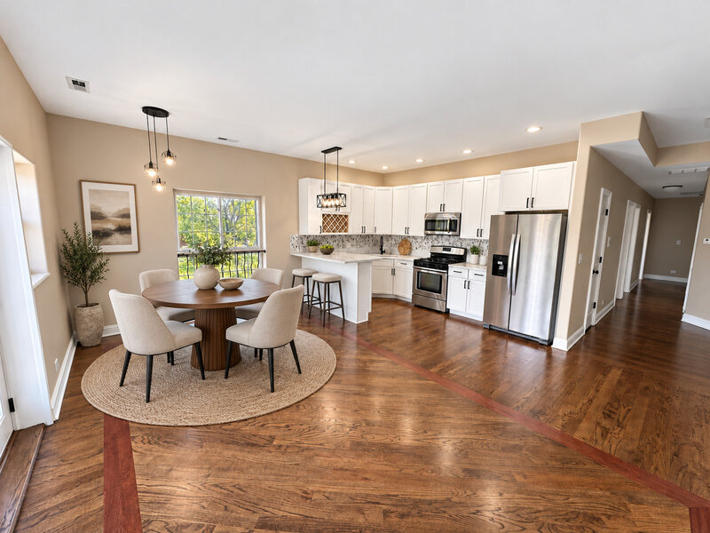 543 E 43rd Street Chicago IL 60653