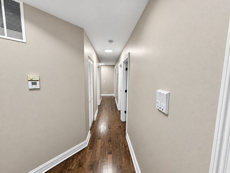 543 E 43rd Street Chicago IL 60653