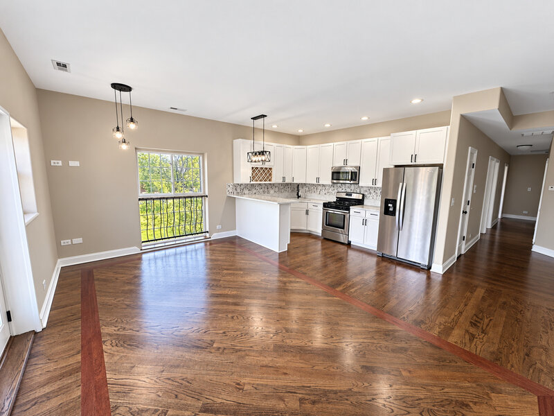 543 E 43rd Street Chicago IL 60653