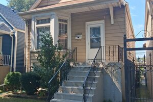 Photo of 10342 S Avenue N Avenue Chicago IL 60617