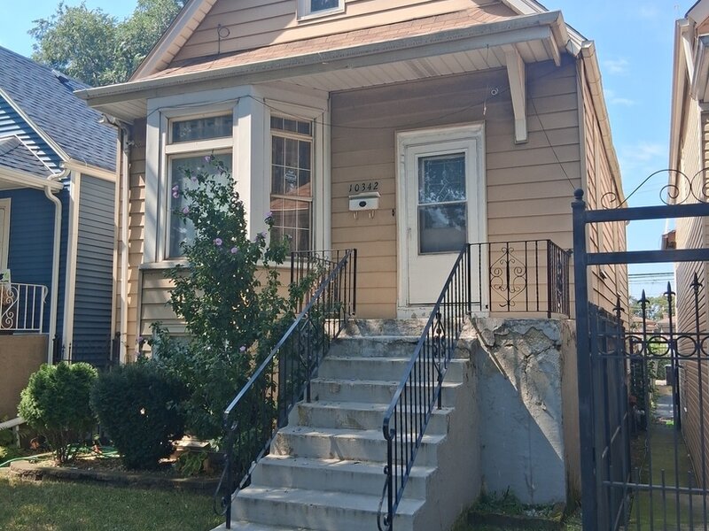 10342 S Avenue N Avenue Chicago IL 60617